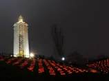 "Свічка пам'яті" Голодомору почала руйнуватись