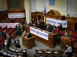 Опозиція заблокувала ВР: Литвина не пускають у президію