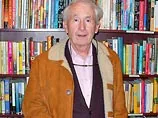 Умер ирландский писатель Фрэнк Маккурт, лауреат Пулитцеровской премии