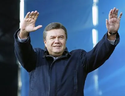 Янукович повернув Україну до старої олігархічної системи і забув про передвиборні обіцянки