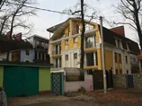 Аделаджа пішов у "підпілля". Подейкують, що він втік за кордон