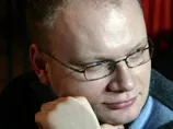 Українські журналісти передали Путіну і Медведєву металеві прути - знак протесту проти побиття Кашина